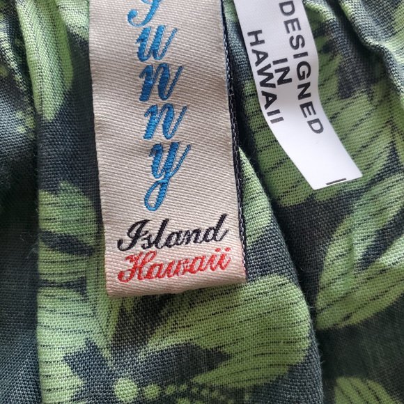 Pretty and Versatile Floral Spaghetti Strap Tunic Dress from Hawaii, One Size - Picture 9 of 9